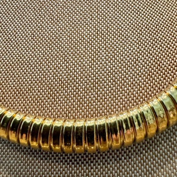 Italian Gold-Tone Bronze Statement Necklace Medusa Cameo - Picture 5 of 8